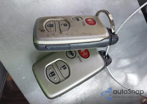 2007 Toyota Camry Hybrid z USA, uszkodzony, nr VIN JTNBB46K473036779